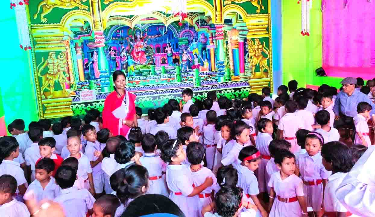 VISITING LAXMI PUJA ON DT.19.10.2019. (1)